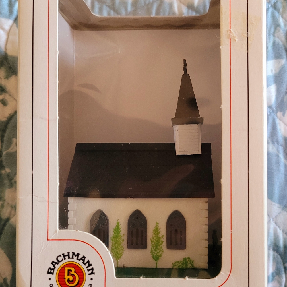Bachmann White and Black Model Church